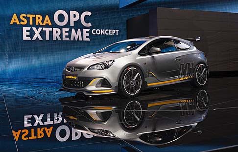 Opel  - Infine, troviamo la Opel Astra OPC EXTREME, sviluppata dalla versione OPC Cup, vettura che trasferisce le tecnologie da corsa sulle strade.