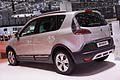 Renault Scenic XMOD retrotreno vettura al Ginevra Motor Show 2013