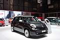 Fiat 500L black con tettuccio al Ginevra Motor Show 2013