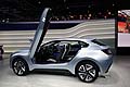 In dettaglio, la show car Subaru Concept Viziv anticipa la futura generazione di crossover concept che rappresenter la nuova direzione del design e delle tecnologie che porteranno il marchio Subaru nel futuro.