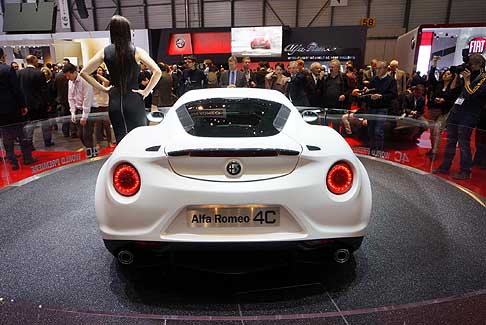 Alfa Romeo - Alfa Romeo 4C Coup Launch Edition