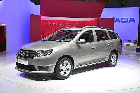 Dacia - Dacia Logan MCV Station Wagon disponibile con due motori a Benzina e uno Diesel