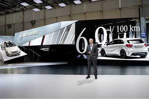 Mercedes-Benz - Dr Dieter Zetsche presenta la Mercedes A 45 AMG world premiere at the Geneva Motor Show 2013