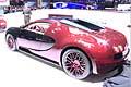 Bugatti Veyron  alimentata da un motore W16 da 8 litri 1.200 PS che trasmette un ineguagliabile 1.500 Nm a 3.000 a 5.000 giri 