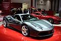 Ferrari 488 GTB con linee eleganti e sportivi al Ginevra Motor Show 2015