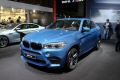Vista frontale della BMW X6 M nello stand del Salone di Ginevra