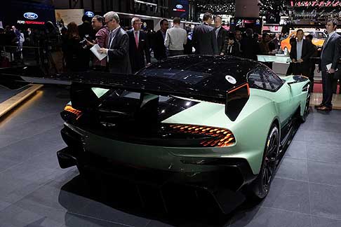 Aston Martin Vulcan Concept