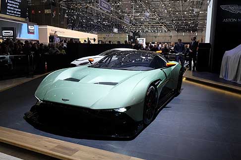 Aston Martin Vulcan Concept
