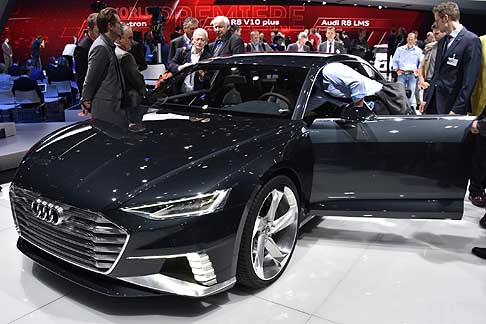 Hybrid Cars - Audi Prologue Avant super green equipaggiata con una propulsione ibrida con 455 CV