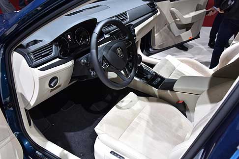 Skoda Superb 2015