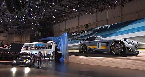 Mercedes - La supersportiva Mercedes-Benz GT3,  stata presentata allAuto Show of Geneve 2015