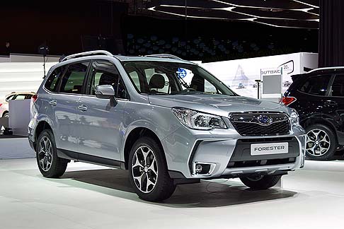 Subaru - A Ginevra debutta anche la Forester MY15 con il motore Subaru Boxer Diesel abbinato al cambio Lineartronic. 