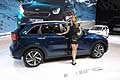 Kia Niro fiancata e modella al Ginevra Motor Show 2016