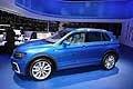 Volkswagen Tiguan GTE Concept suv vista laterale al Ginevra Motor Show 2016