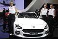 Belle ragazze e Fiat 124 spider al Salone di Ginevra 2016