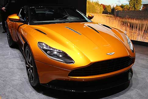 Aston Martin - La sportivit in salsa british  ben rappresentata dallAston Martin, che a Ginevra presenta la potente e inedita DB11, disponibile dalla fine del 2016.