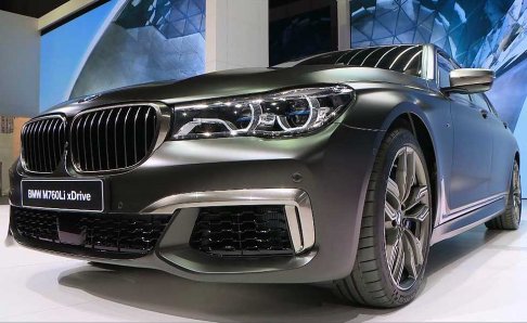 BMW - BMW M760Li xDrive è in grado di fornire prestazioni di guida adatte a tutte le condizioni