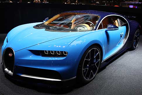 Bugatti - Supercar Bugatti Chiron definita la pi potente, la pi veloce, la pi esclusiva e pi lussuosa sportiva prodotta al mondo