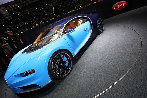 Bugatti - Bugatti Chiron special edition realizzata in 500 esemplari il cui prezzo di listino ha una base di partenza pari a 2,4 milioni di euro