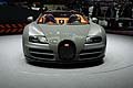 Bugatti Veyron frontale della supercar al Salone dellautomobile di Ginevra 2012