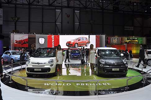 Fiat - Auto Fiat 500L world premiere al Salone di Ginevra 2012