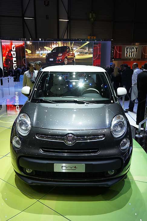 Fiat - Fiat 500 Large presentata in anteprima al salone dellauto di Ginevra 2012