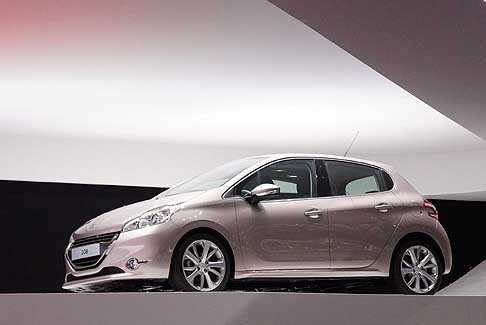 Peugeot - Anteprima mondiale della nuova Peugeot 208 al Salone di Ginevra 2012