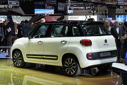 Fiat - Fiat 500L a salone dellautomobile di Ginevra 2012