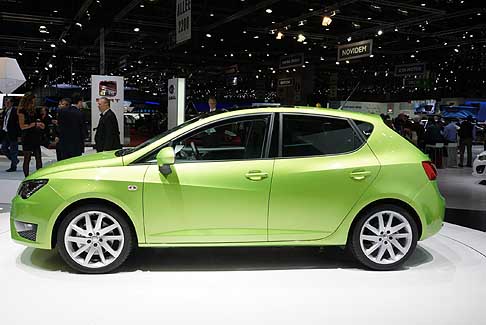 Seat - Vista laterale del restyling della Seat Ibiza presentata al Salone di Ginevra 2012