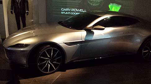 James-Bond Supercar