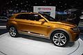 Volkswagen CrossBlue Coup vista laterale al Los Angeles Auto Show 2013