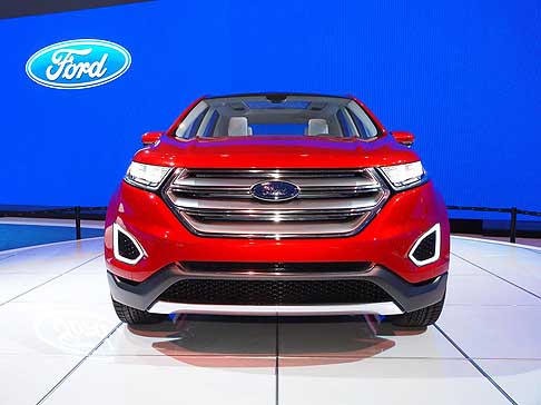 Ford -  Concept che esplora il segmento dei suv, per dare vita ad un veicolo moderno, efficiente ed appetibile sul mercato europeo sempre pi ricco di proposte, ma anche in costante crescita in fatto di domanda, Ford Edge Concept sfila a Los Angeles. 