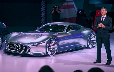 Mercedes-Benz - Prototipo Mercedes AMG Vision Gran Turismo derivante dal videogioco GT6 presentata al Los Angeles Auto Show