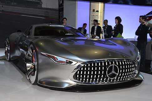 Mercedes-Benz - Mercedes AMG Vision Gran Turismo automobili frutto della fantasia dei programmatori, diventata realt