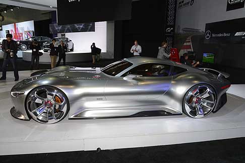 Mercedes-Benz - Mercedes AMG Vision Gran Turismo Concept vesione statica esposta al LA Auto Show 2013
