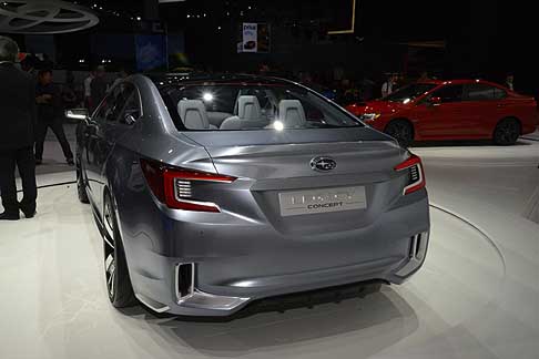 Subaru - Subaru Legacy Concept la berlina tre volumi di medie dimensioni