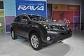 Worl Premiere Toyota RAV4 con motore 4 cilindri a benzina di 2.5 litri da 176 CV abbinabile alla trazione anteriore