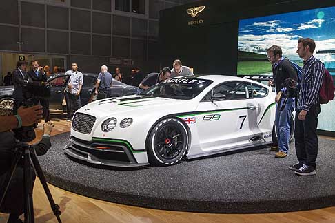 Bentley - Al Los Angeles Auto Show il marchio approda con la Bentley Continental GT3 Concept car
