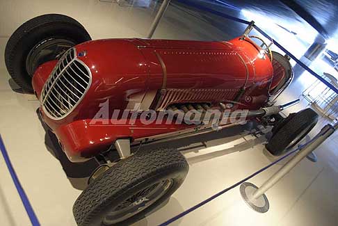 Maserati - Maserati Tipo 6MC ottenendo il record del maggior numero di edizioni vinte alla Targa Florio (1937, 1938 e 1939)