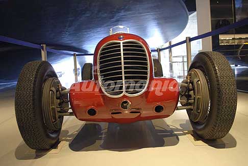 Maserati - Maserati Tipo 6MC fu una vettura di grande successo, realizzata in soli 27 esemplari prodotti artigianalmente dal 1936 al 1939 e vinsero trofei prestigiosi