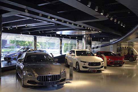 Maserati-showroom Atmosfere