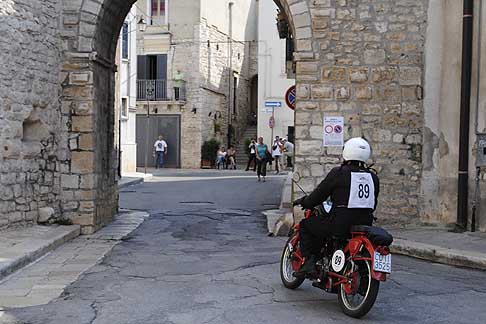 Milano Taranto 2015 - Moto Guzzi Airone Sport 250cc biker Giura Longo Giuseppe giuto secondo di categoria Classe 250cc