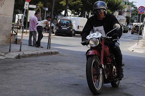 Milano Taranto 2015 - Moto Guzzi Falcone 500cc del 1958 pilota Bucalossi Ezio