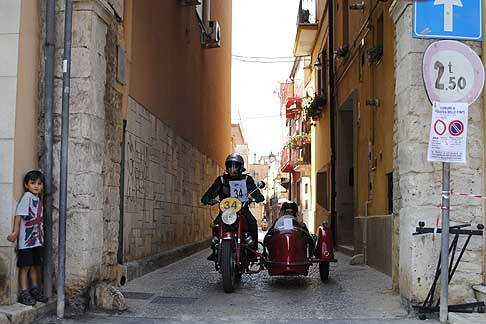 Milano Taranto 2015 - Sidecar Guzzi V7 Speciale 750cc duo svizzero