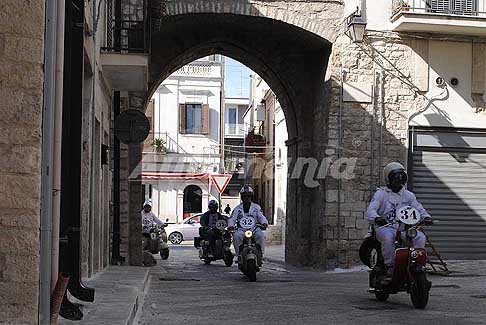 Milano Taranto 2016 - Milano Taranto 2016 le Innocenti Lambretta che sfilano nella rievocazione storica per Moto dEpoca