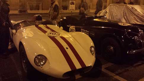 Mille Miglia Bologna - Mille Miglia 2014 auto depoca Maserati del 1954 e vettura storica Alfa Romeo 2000 del 1954 a Bologna