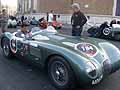 Jaguar C-Type 1953 con il britannico Trevor Groom e l'americano Patrick Hong
