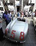 Mercedes-Benz 300 SLR del 1955 sar guidata dal due volte campione del mondo di Formula 1 Mika Hkkinen