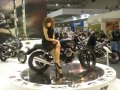 Stand Moto Guzzi e hostess al Motodays 2012