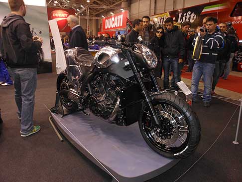 Yahama - Moto Yahama VMAX special hyper-modifiedr al Motodays
